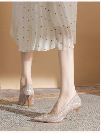 Not tiring feet, champagne colored high heels, main wedding shoes