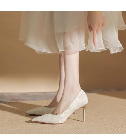 Spring and Autumn Pointed Fine Heel Lace Hanfu High Heels