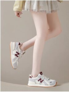 Leather sports shoes with a poop like feel, women's shoes 2026 new model