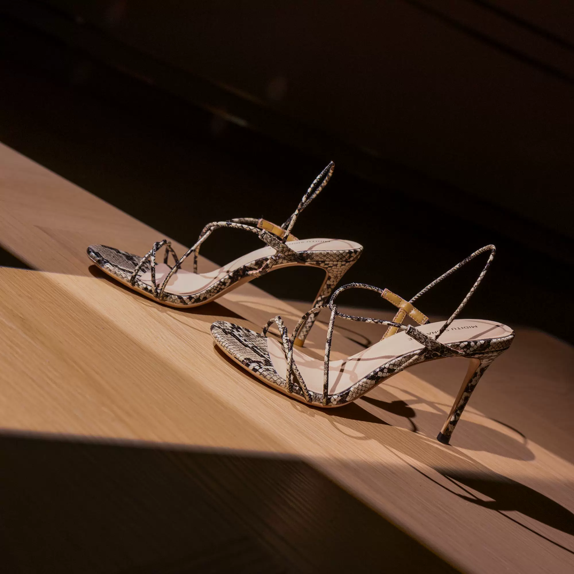 European and American Wind Belt Sexy High Heels Thin Heels Sandals European and American Wind Belt Sexy High Heels Thin Heels Sandals